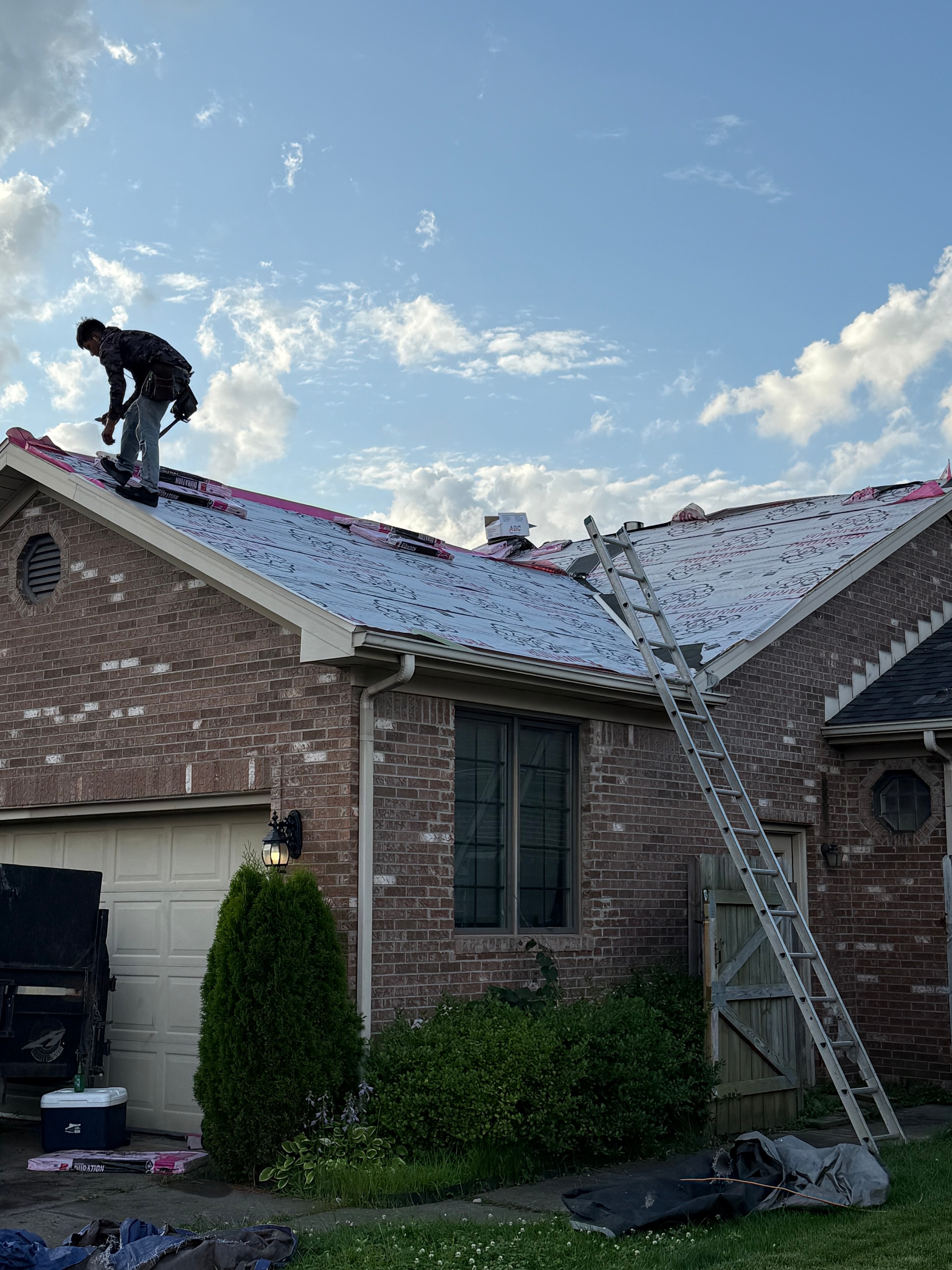 Evansville roofing contractor — Free Inspections service